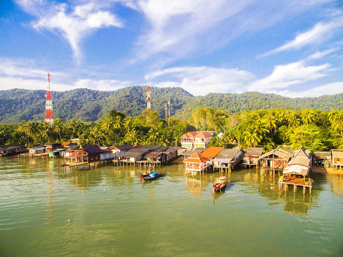 Experience Island Serenity with Premium Ko Lanta Property Rentals