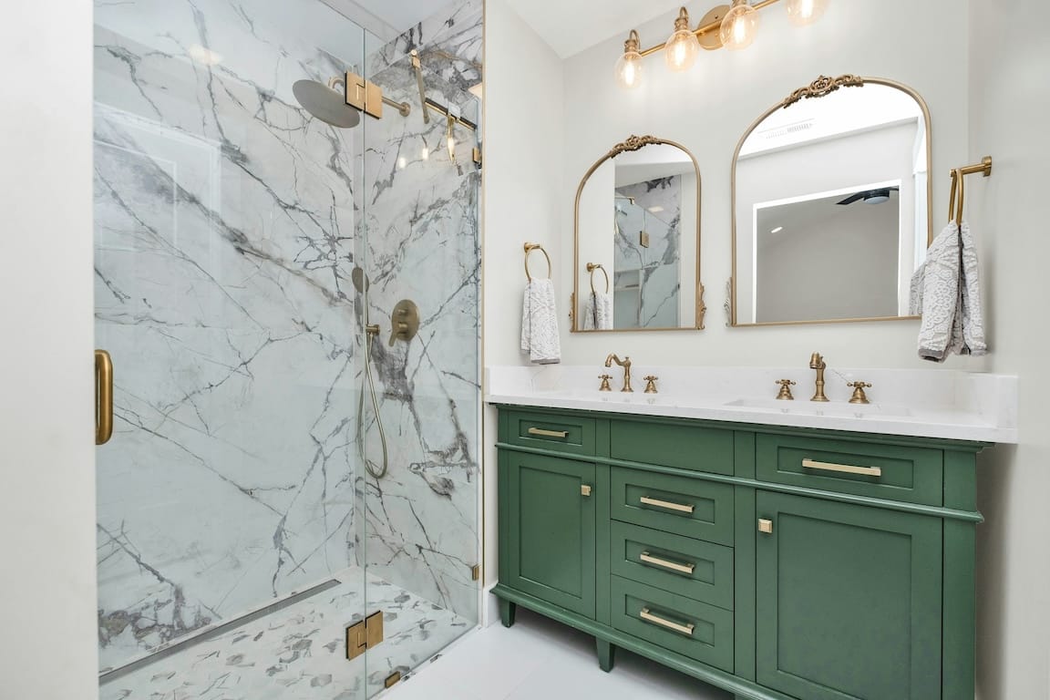 Professional Bathroom Remodeling with Design-to-Installation Service