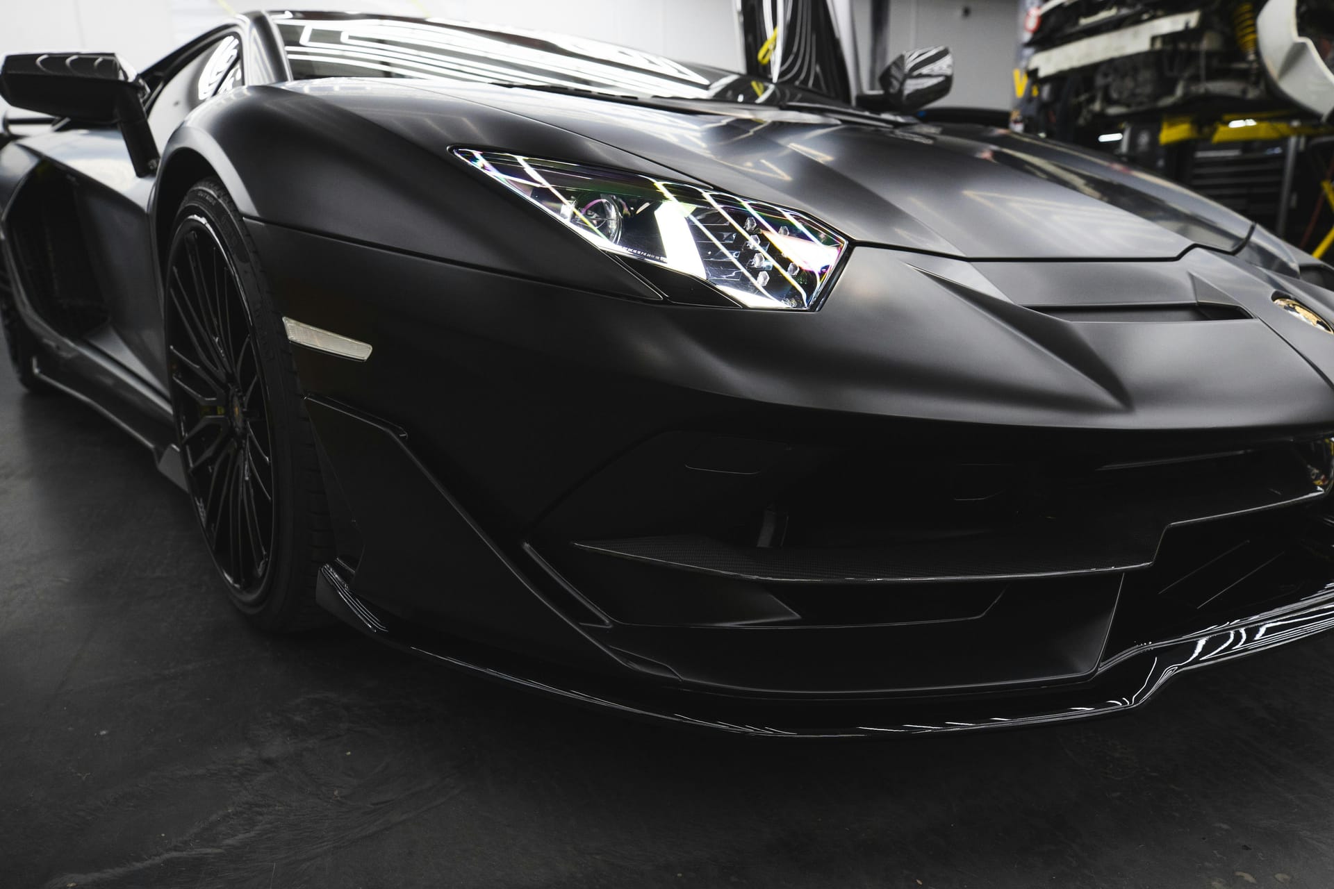 Black Car Service for Board Meetings: Comfort, Style, and Punctuality