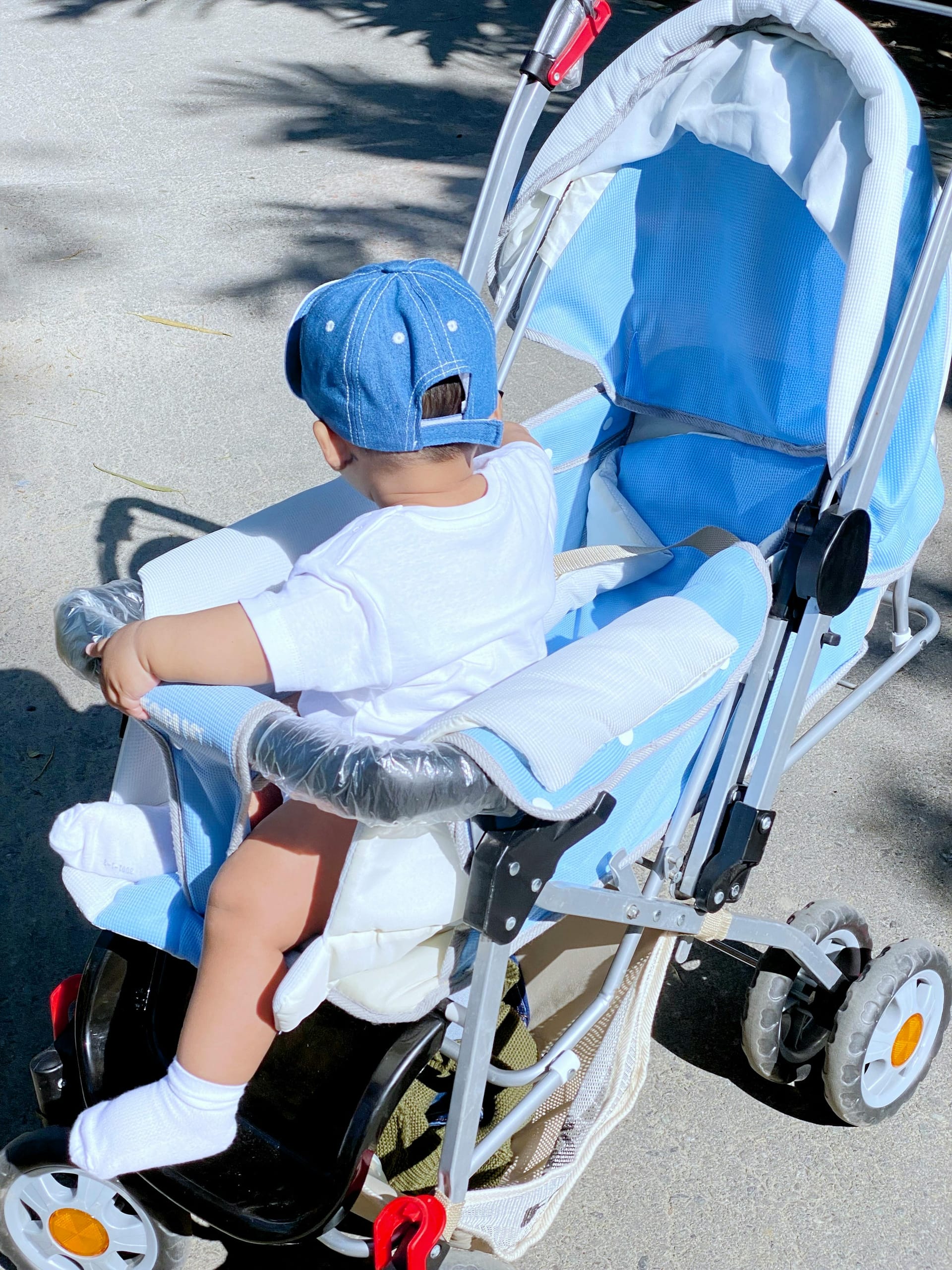 Les Poussettes Chancelières : Sécurisez les Balades de Bébé avec Élégance