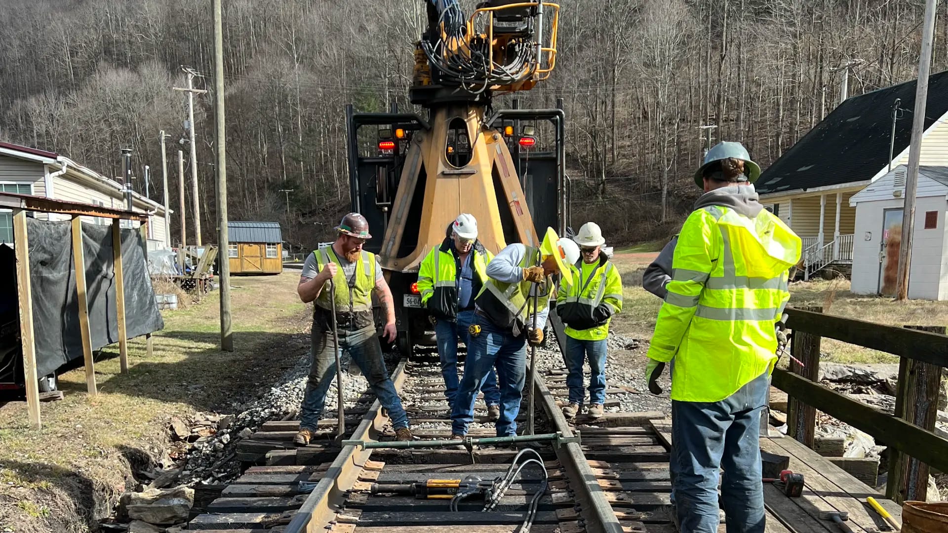 Choosing the Right Railroad Contractors Near Me for Your Infrastructure Needs