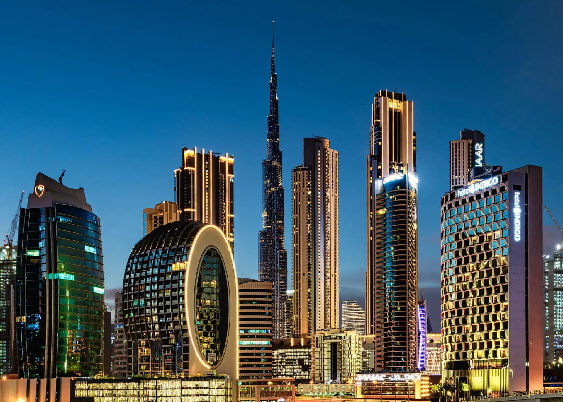 Explore Dubai: Discover Luxury, Culture, and Adventure
