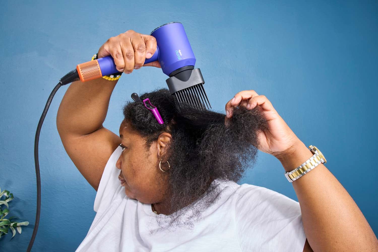 Hair Dryer Ionic vs Regular Dryers: What’s the Difference?