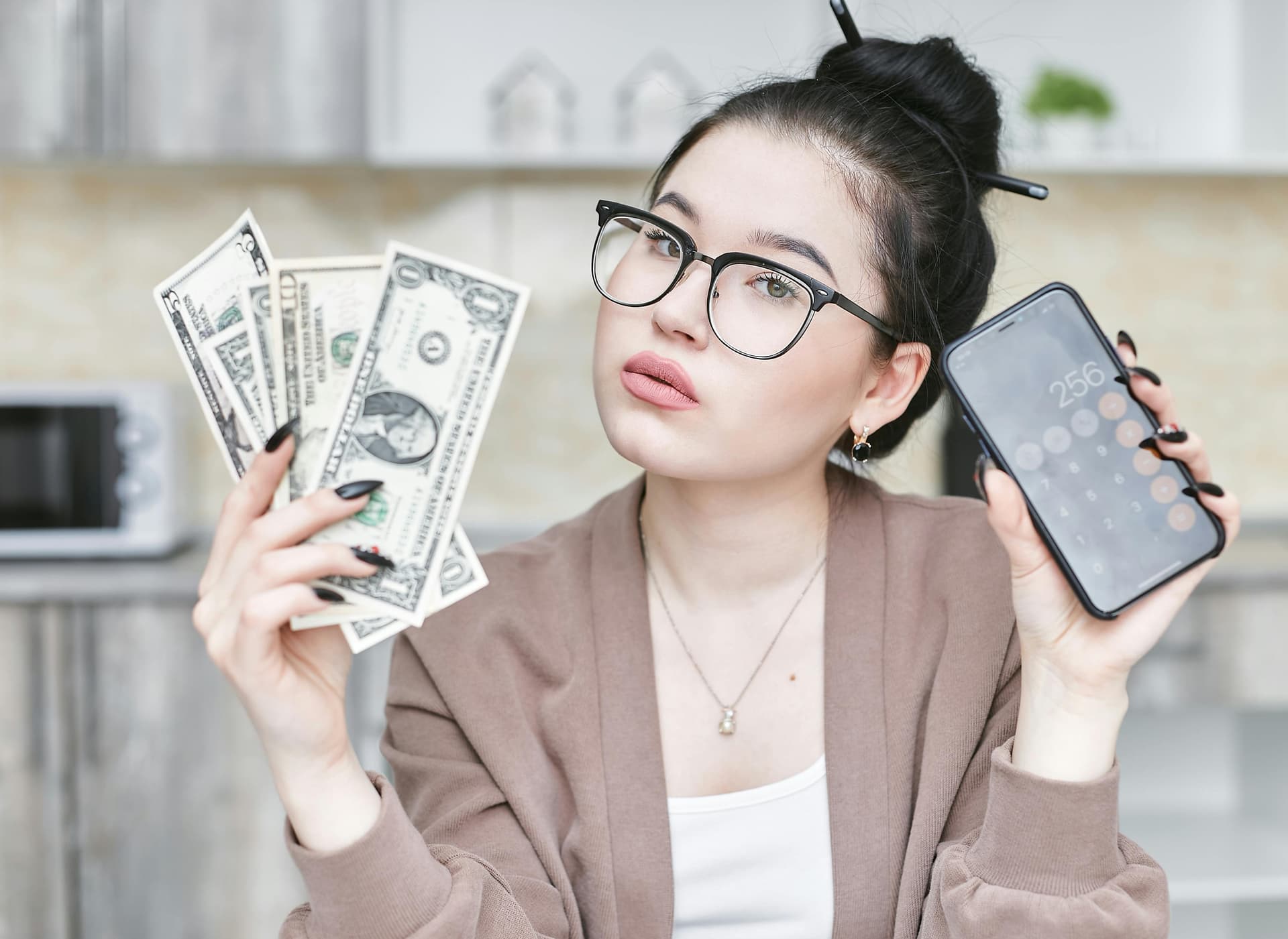 Where to Get Broken iPhone Cash Fast with Cash For Phones AR