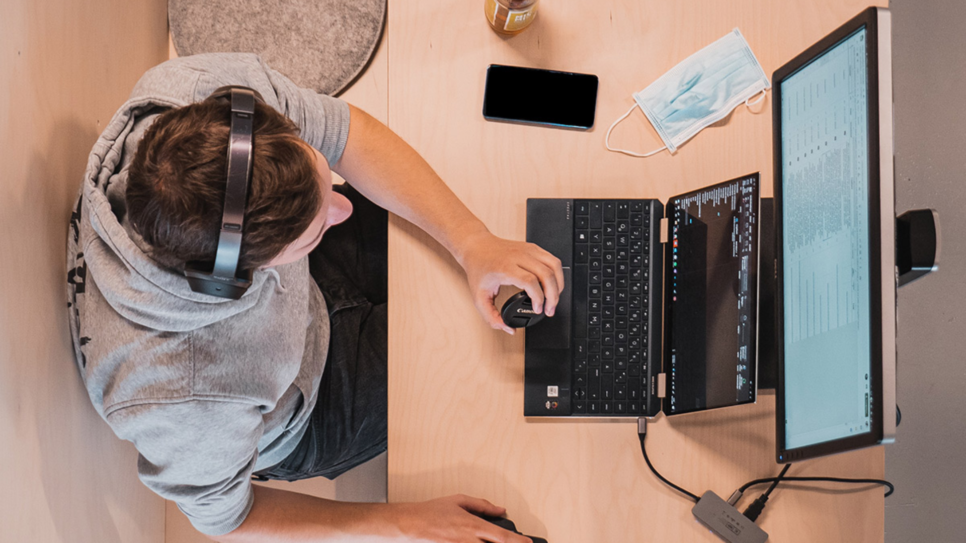 Competitive Intelligence FAQs Explained by Industry Experts