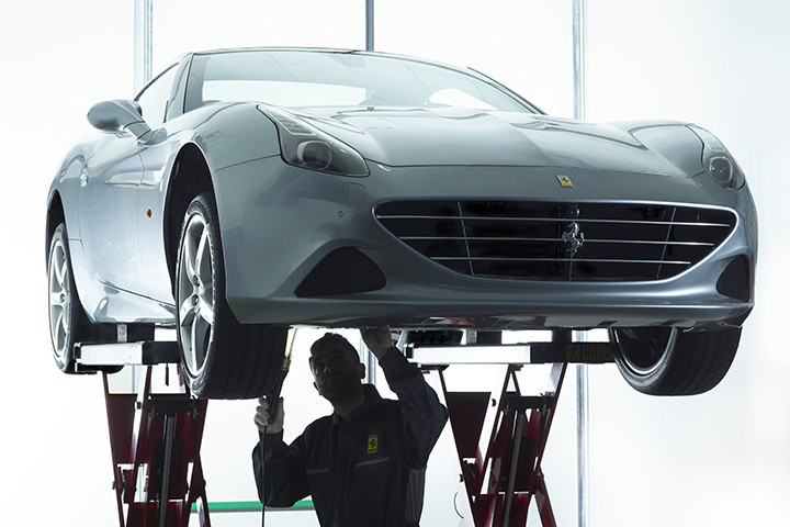 Preowned Ferrari Cape Town – Drive Luxury Today with Scuderia South Africa Cape Town