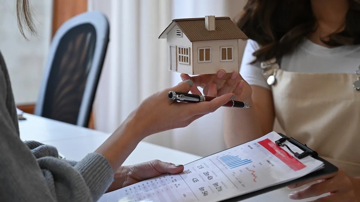 Work With the Best Real Estate Agents Today | BestRealEstate AgentNear