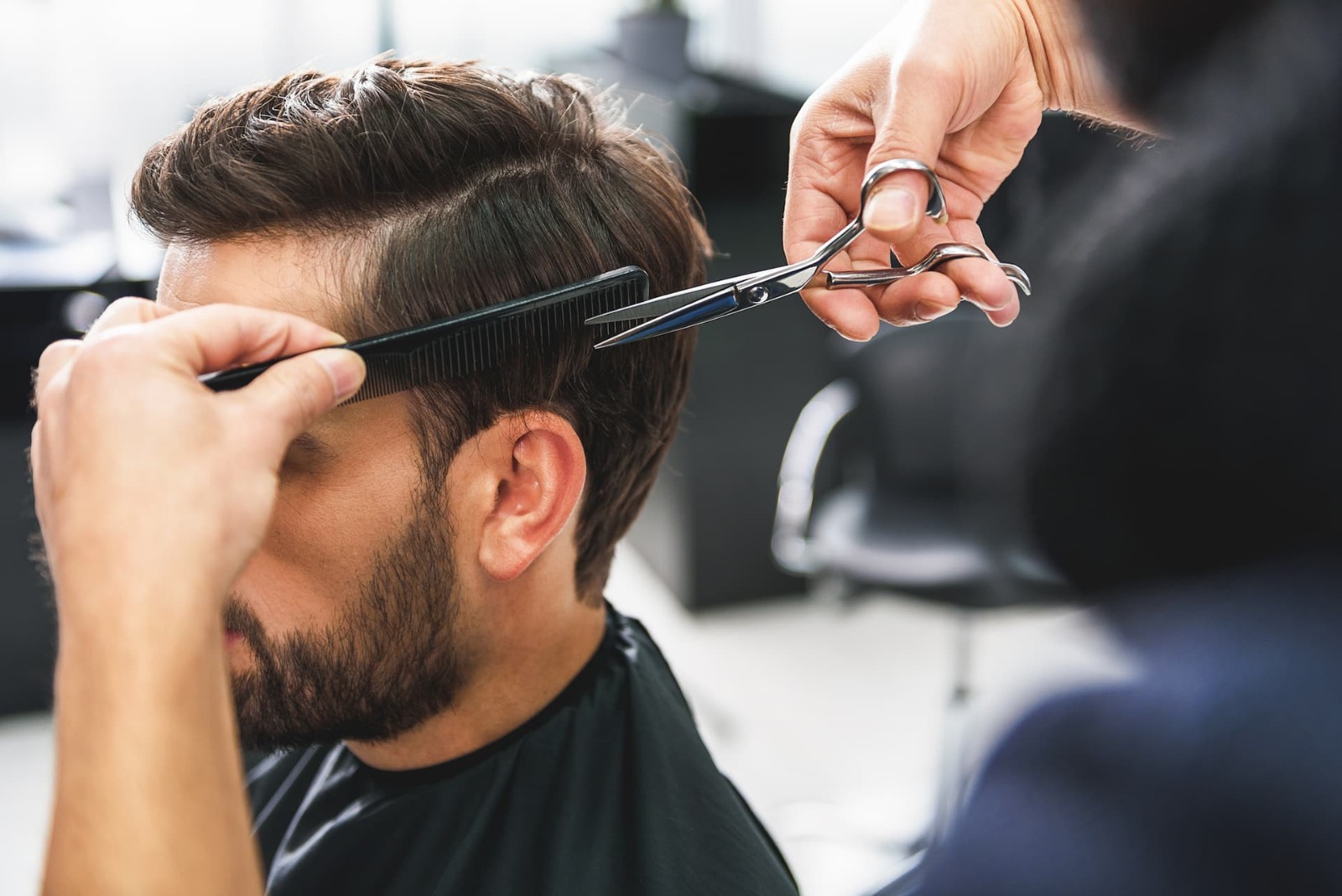 Frizerie Craiova – Tendințe și Eleganță la Saloanele Marian Cotoi