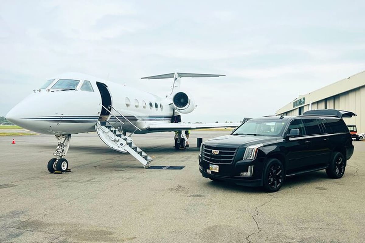 Affordable VIP Miami limo service with Professional Chauffeurs