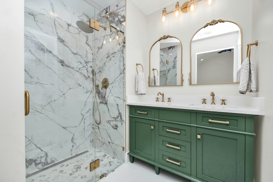 Professional Bathroom Remodeling with Design-to-Installation Service