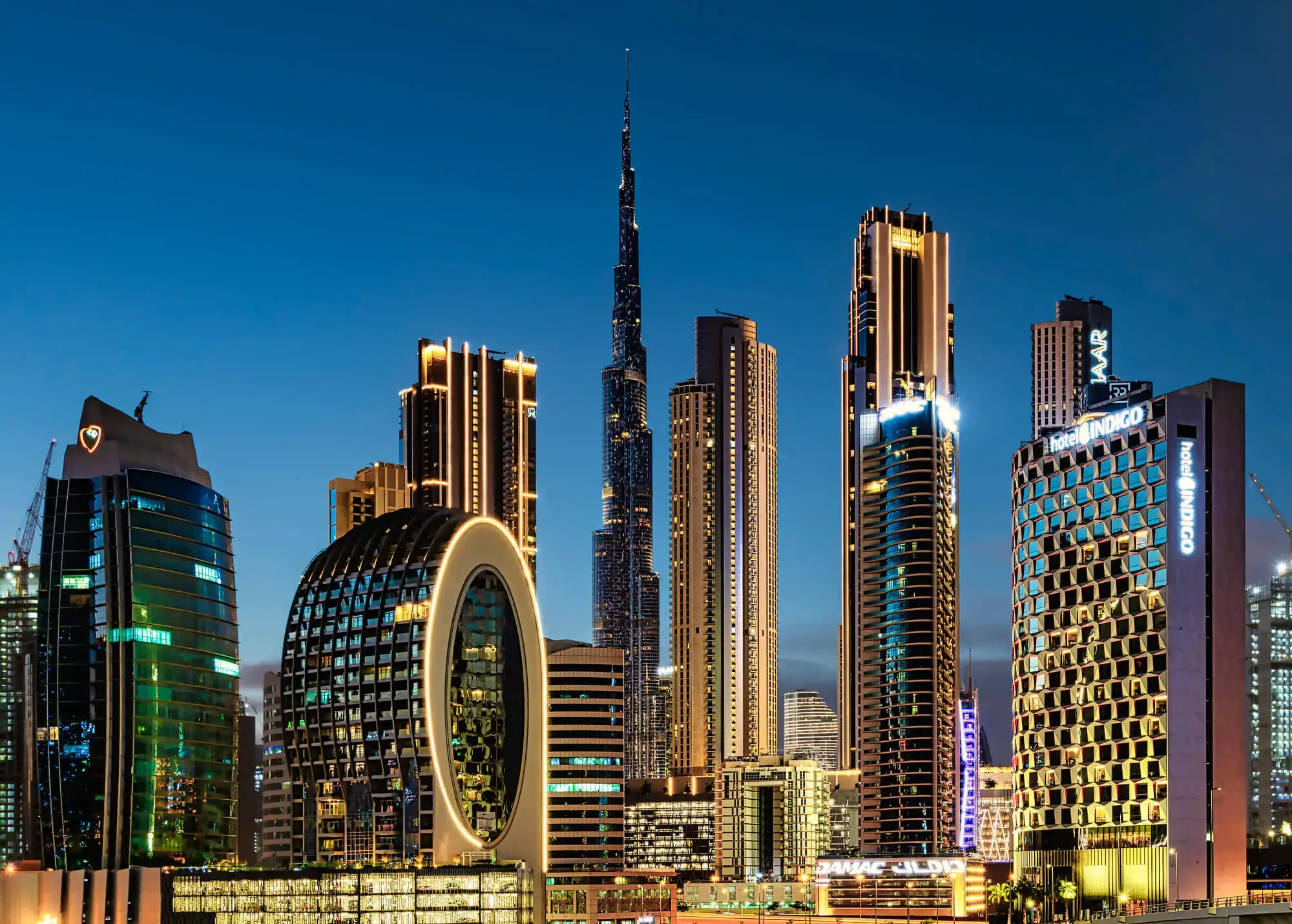 Explore Dubai: Discover Luxury, Culture, and Adventure