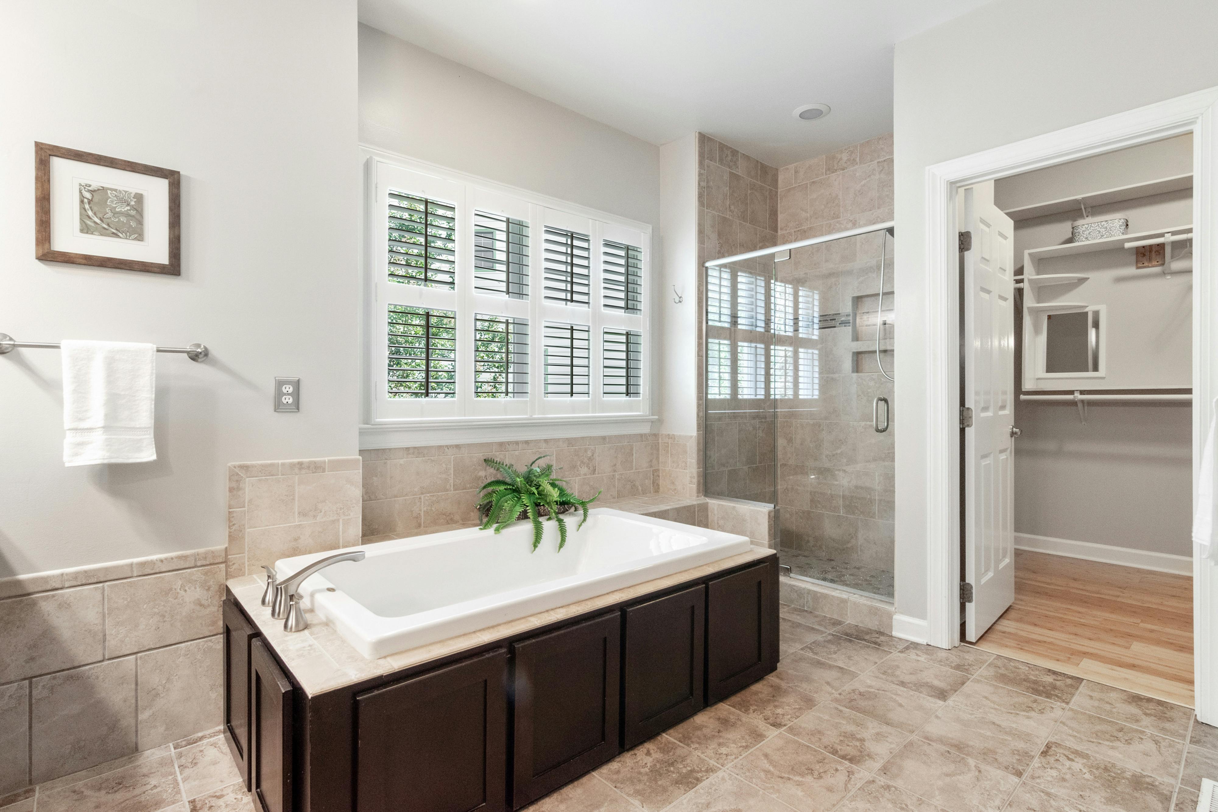 Affordable Shower Renovation by Trusted Fitters | Builders Squad Ltd