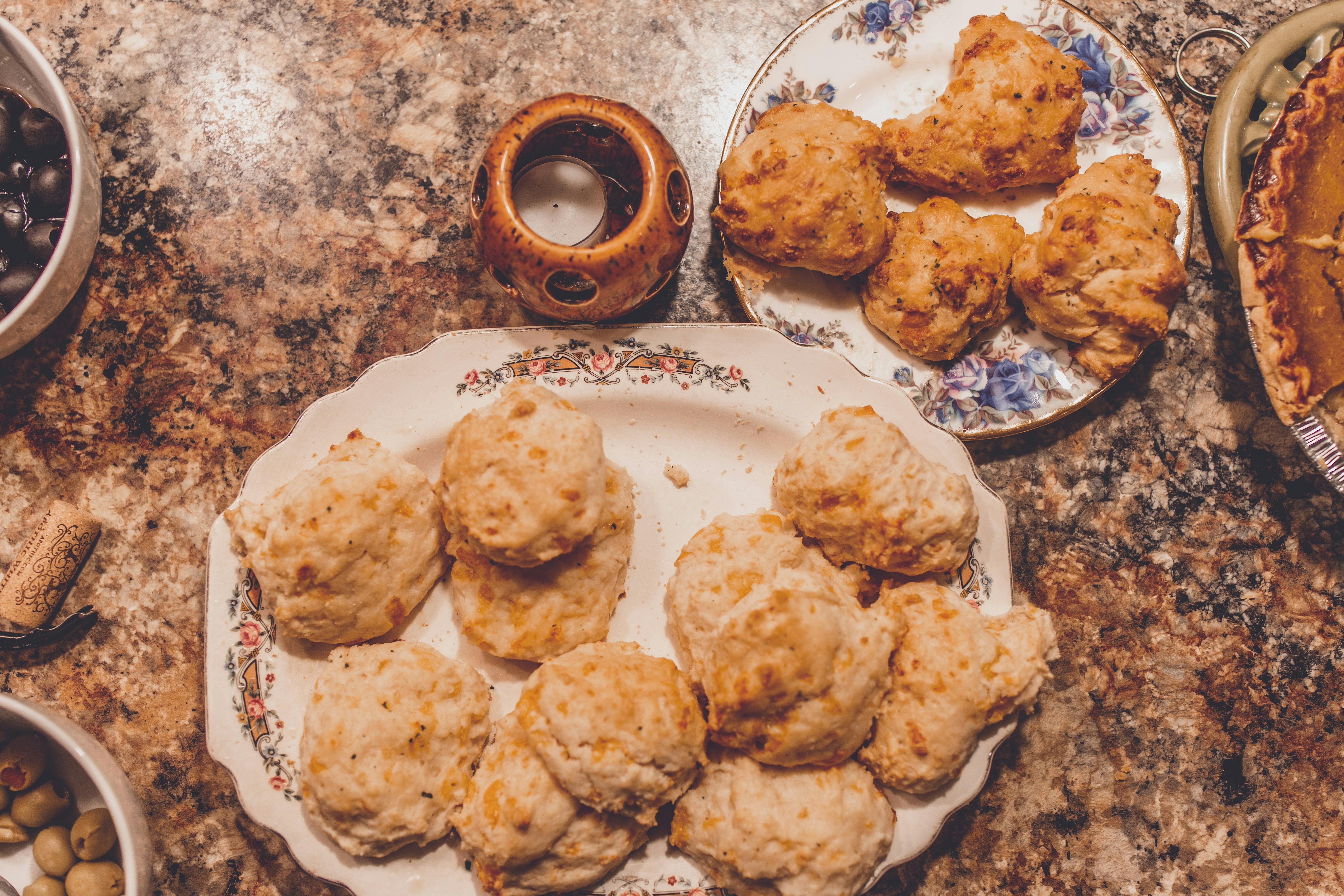 Top Gluten Free Snacks to Add to Your Next Care Package