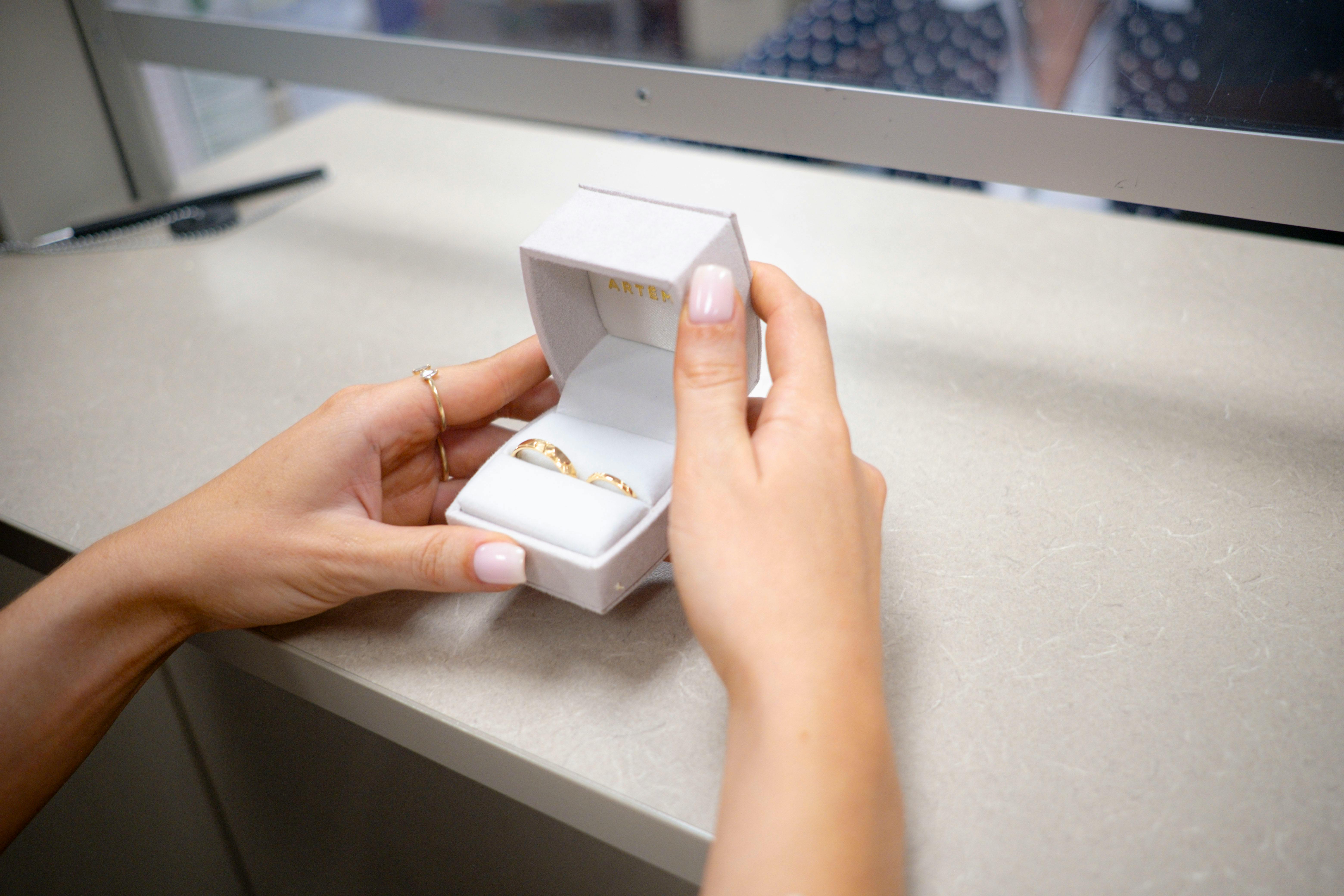 Top Trends in Custom Jewelry Packaging for Modern Brands