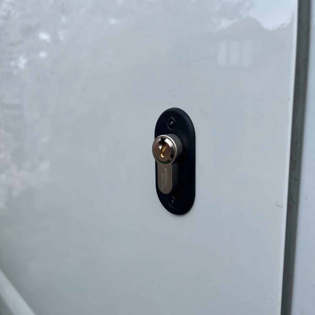 Van-locks-winchester-54