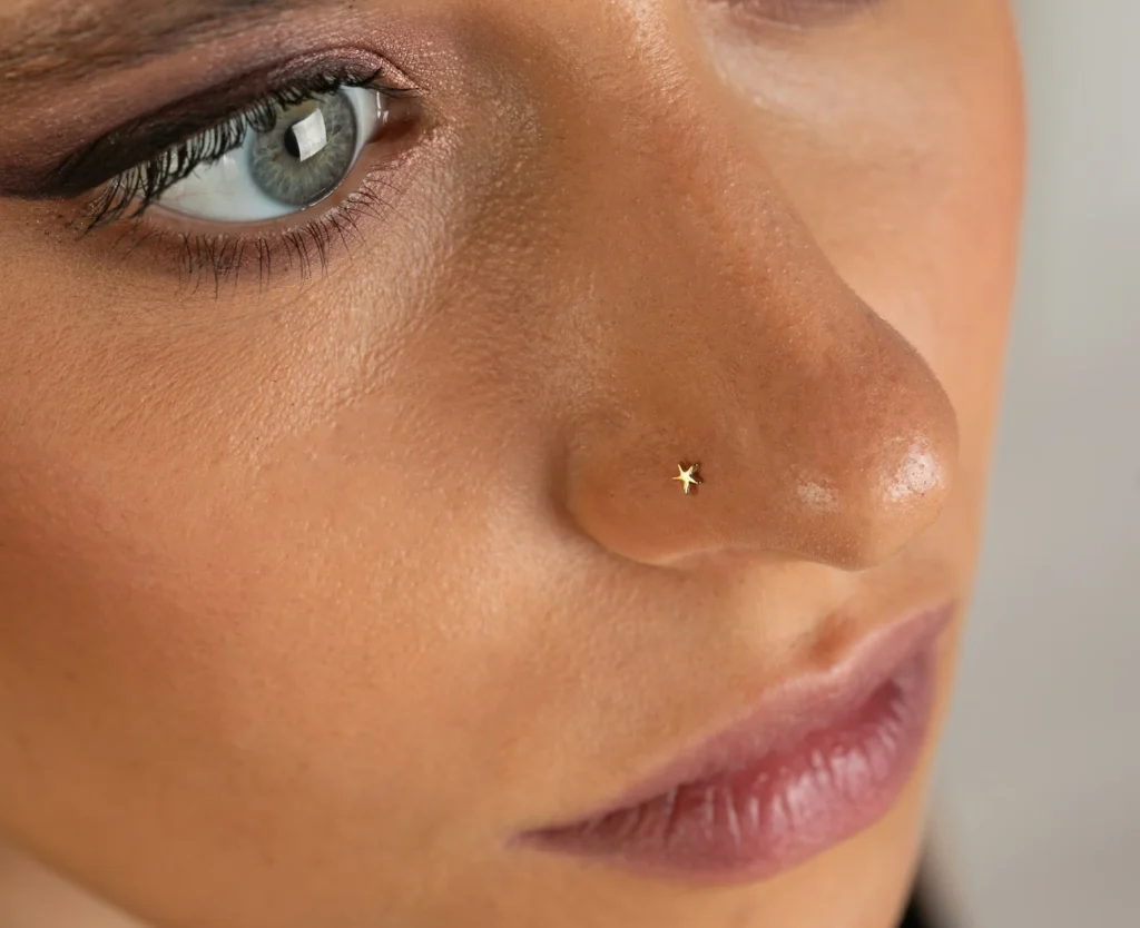nose-piercing-5_2000x