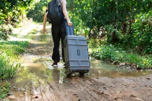 Raptor-6000-Air-Luggage-Hiking-Lifestye-Image_df4d8533-b85c-4864-88e3-3898a22c378e