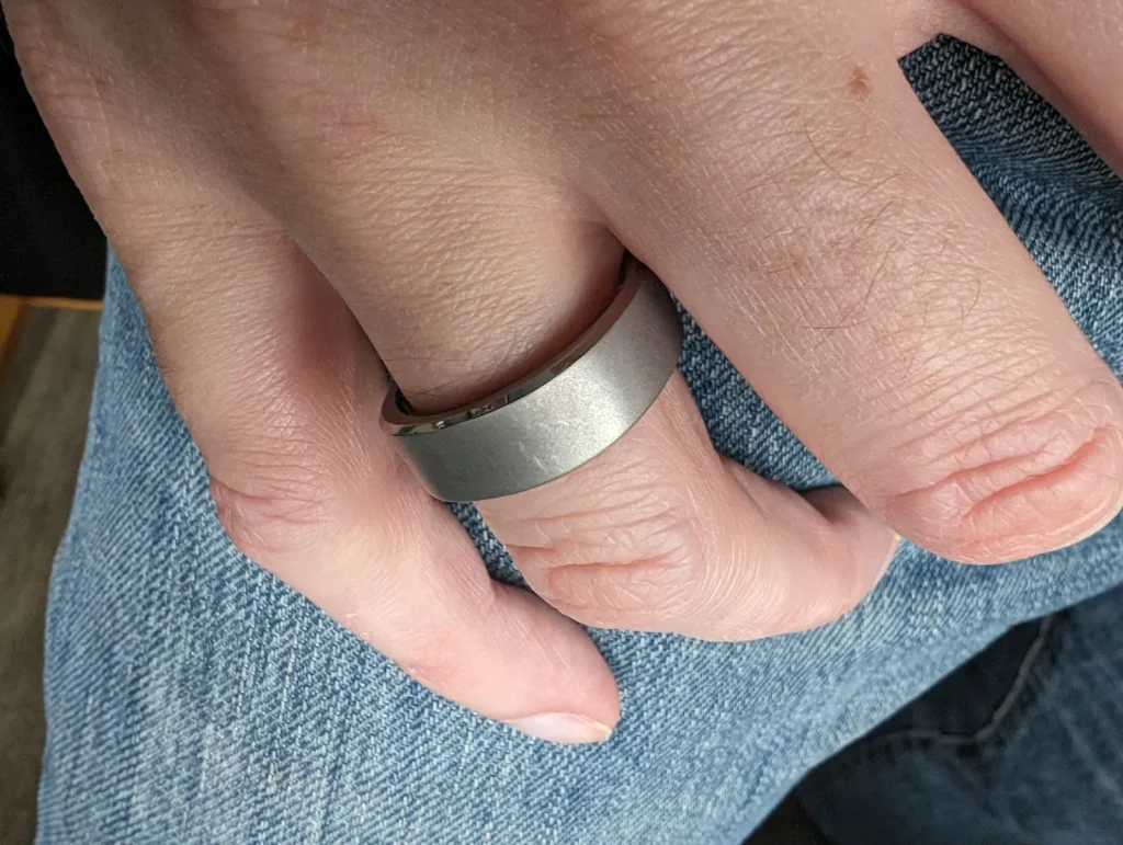 Ringconn_Smart_Ring_7-SOURCE-Simon-Hill